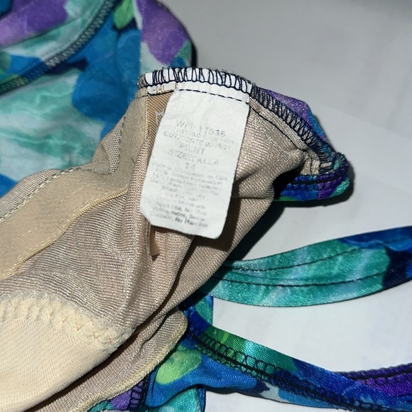 LE COVE Cove Blue and Purple One Piece Swimsuit with Sweetheart Neckline - Picture 4 of 5